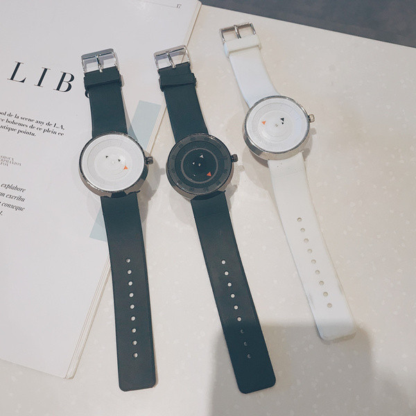 Férfi karóra három színben, öko bőr szíjjal