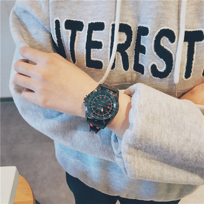 Férfi karóra négy színben