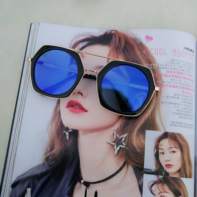 Γυναικεία γυαλιά ηλίου σε διάφορα χρώματα