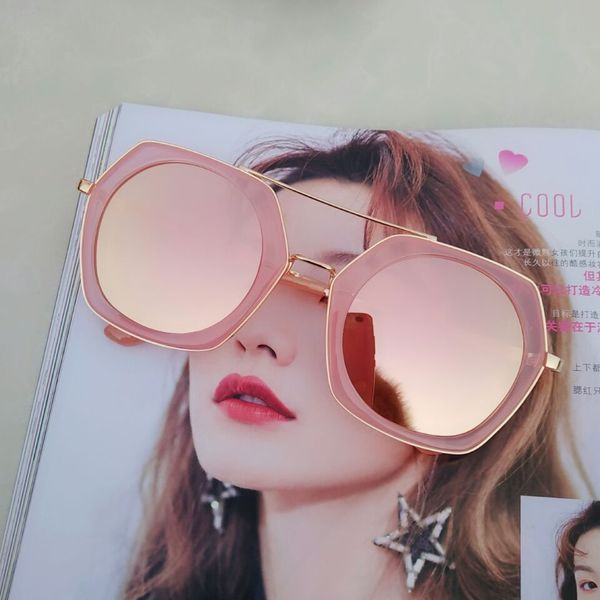 Γυναικεία γυαλιά ηλίου σε διάφορα χρώματα