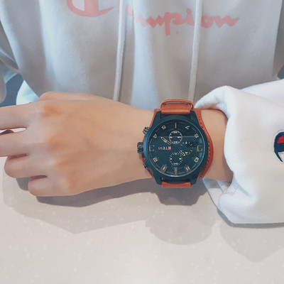 Férfi karóra öko bőr szíjjal, három színben