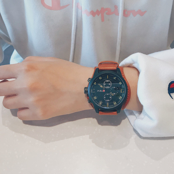 Férfi karóra öko bőr szíjjal, három színben