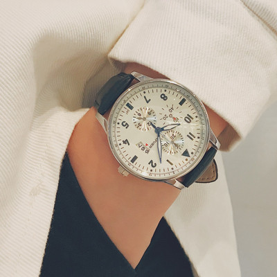 Ceas barbatesc in forma rotunda in mai multe culori