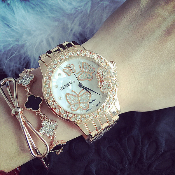 Új modell női karóra kövekkel három színben