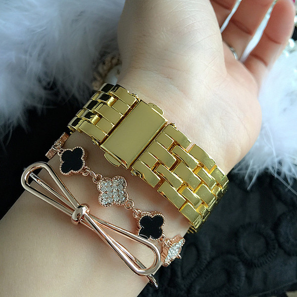 Új modell női karóra kövekkel három színben