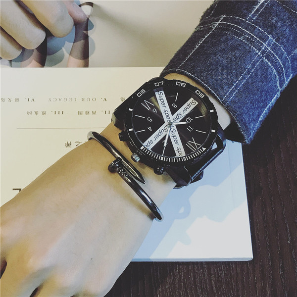 Elegáns férfi karóra két színben