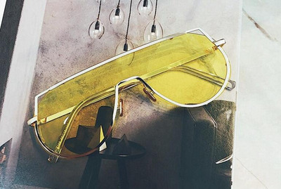 Νέο μοντέλο γυναικεία γυαλιά ηλίου με μη τυποποιημένο πλαίσιο σε διάφορα χρώματα