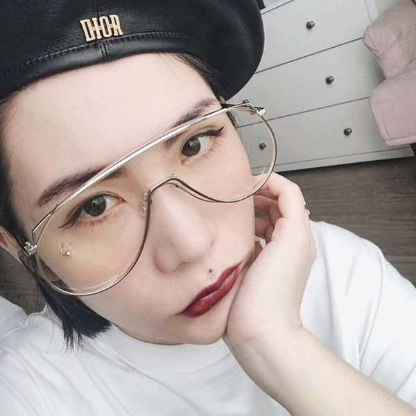 Νέο μοντέλο γυναικεία γυαλιά ηλίου με μη τυποποιημένο πλαίσιο σε διάφορα χρώματα