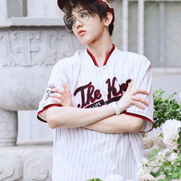 Νέο μοντέλο γυναικεία γυαλιά ηλίου με μη τυποποιημένο πλαίσιο σε διάφορα χρώματα