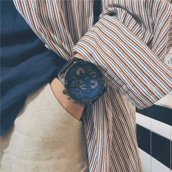 Ceas barbatesc cu curea din piele ecologica in negru si maro