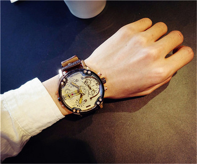 Κομψό ανδρικό ρολόι ανδρών σε τέσσερα χρώματα