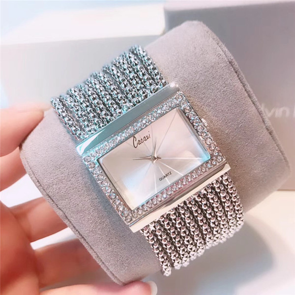 HIT Aktuális női karóra kövekkel három színben