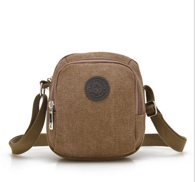 Kis mindennapi táska férfiaknak több színben