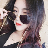 Ochelari moderni de dama cu lant in mai multe culori