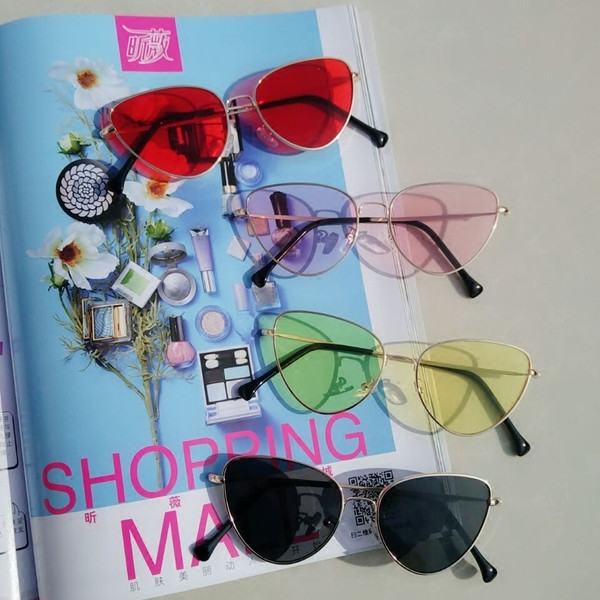 Modern női napszemüveg retro modell több színben