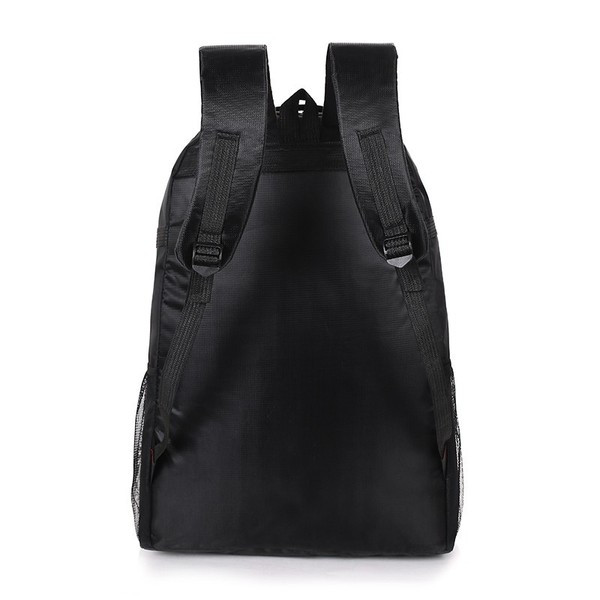 Ανδρικό αθλητικό σακίδιο με τέσσερις έγχρωμες επιγραφές