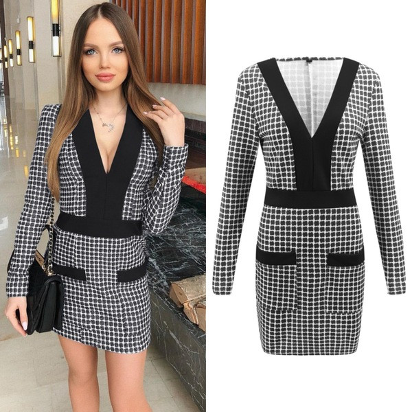 Stílusos női ruha V-nyakkal és zsebekkel több színben