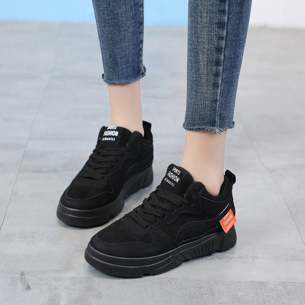 Γυναικεία παπούτσια της μόδας σε τρία χρώματα - μαύρο, γκρι και  ροζ