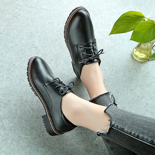 Καθημερινά γυναικεία  μοκασίνια σε δύο μοντέλα