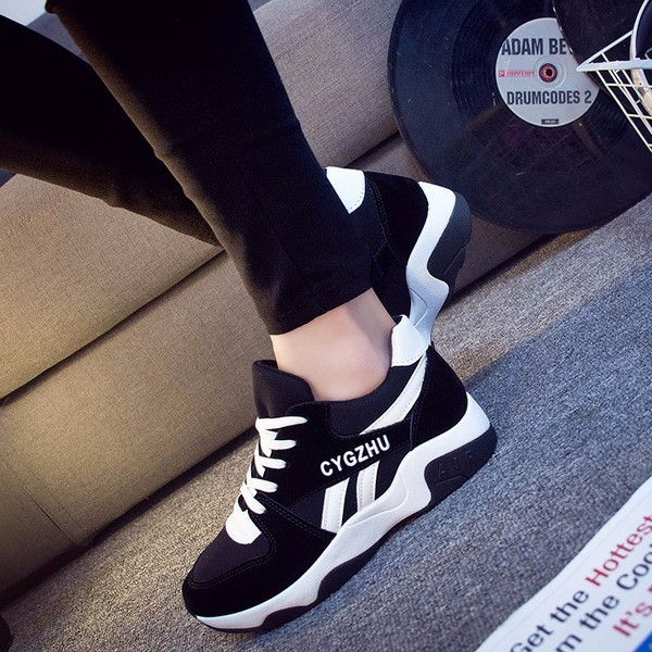 Női alkalmi tornacipő három színben