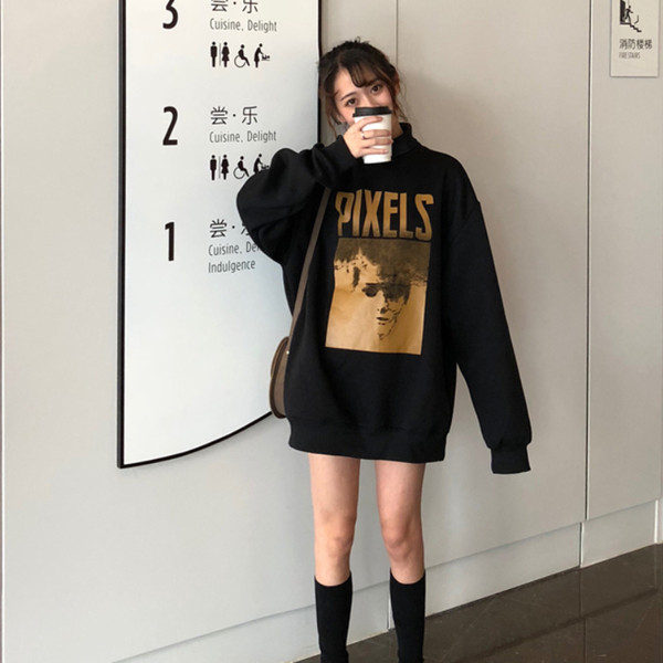 Μοντέρνο γυναικείο μακρύ πουλόβερ με τύπωμα