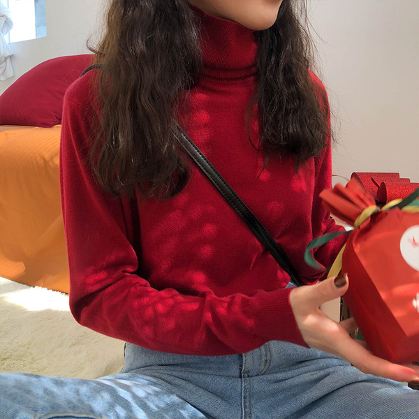 Απαλό γυναικείο πουλόβερ σε διάφορα χρώματα