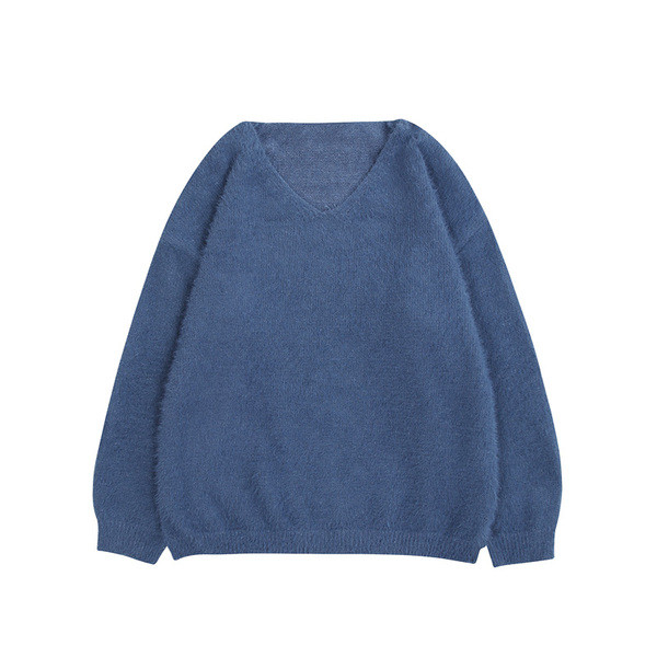 Κομψό μαλακό γυναικείο πουλόβερ  με ντεκολτέ σε σχήμα V