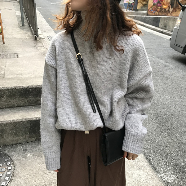 Μακρύ γυναικείο χειμωνιάτικο πουλόβερ σε τέσσερα χρώματα