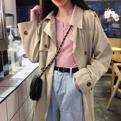 Modern női pulóver gombokkal, különböző színekben