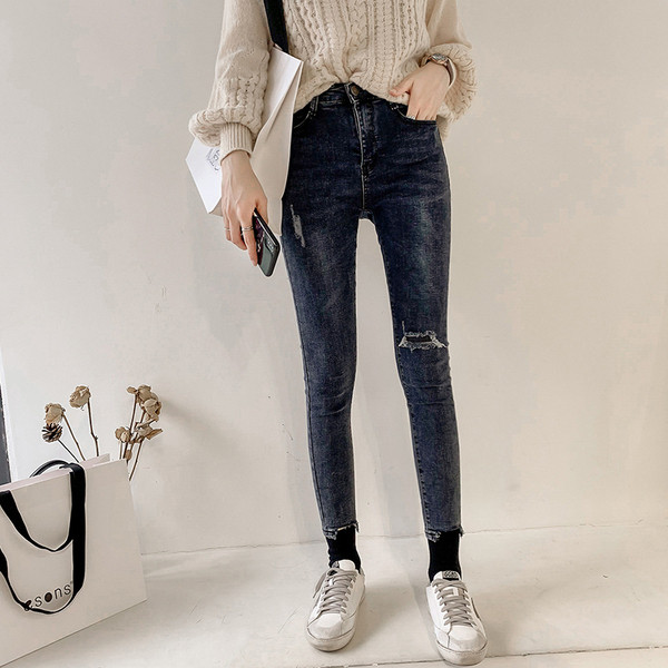 Γυναικεία ελαστικά τζιν με ραβδωτά στοιχεία σε δύο χρώματα