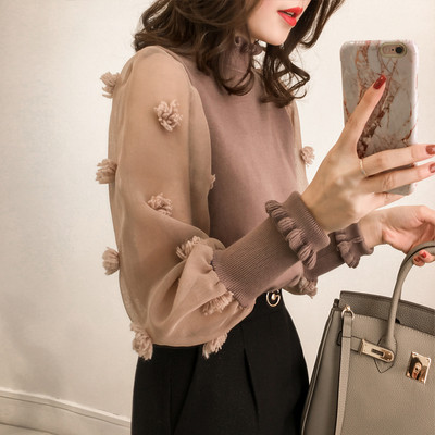 Елегантен дамски пуловер с мрежести ръкави в три цвята