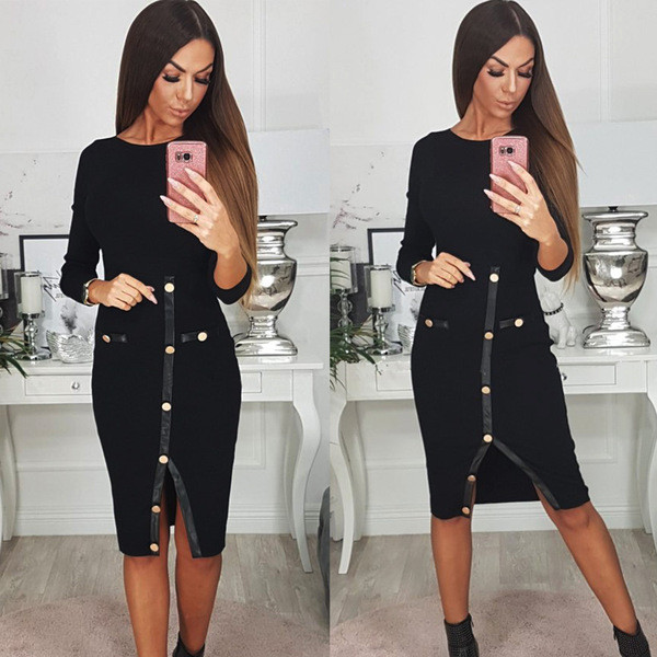 Fekete női ruha hosszú ujjal és gombokkal