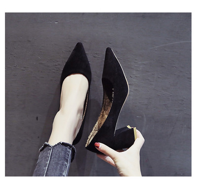 Stílusos női magassarkú cipő két modellben