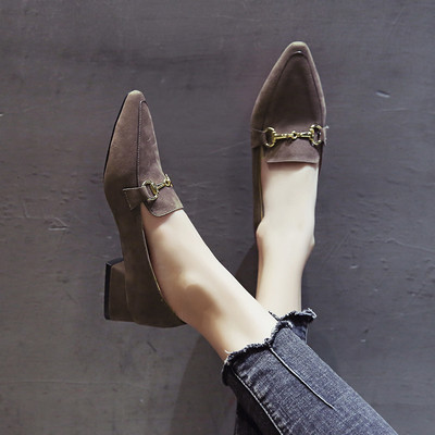 Μοντέρνα γυναικεία μοκασίνια σε τρία χρώματα με μεταλλική διακόσμηση