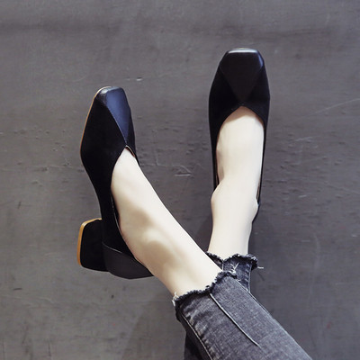 Μοντέρνα  γυναικεία παπούτσια σε τρία χρώματα με ψηλό τακούνι