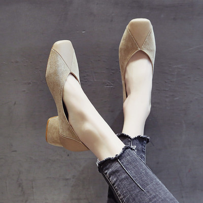 Μοντέρνα  γυναικεία παπούτσια σε τρία χρώματα με ψηλό τακούνι