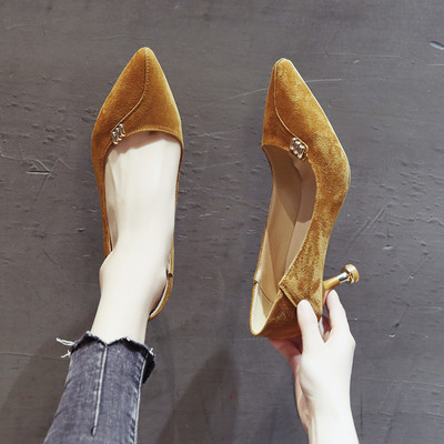 Κομψά γυναικεία παπούτσια με  ψηλά τακούνια από οικολογικό σουέτ σε τρία χρώματα