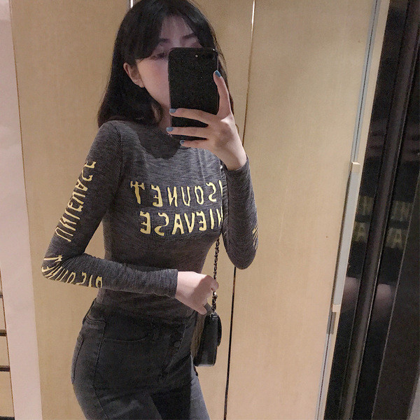 Női blúz modell Slim felirattal szürke színben