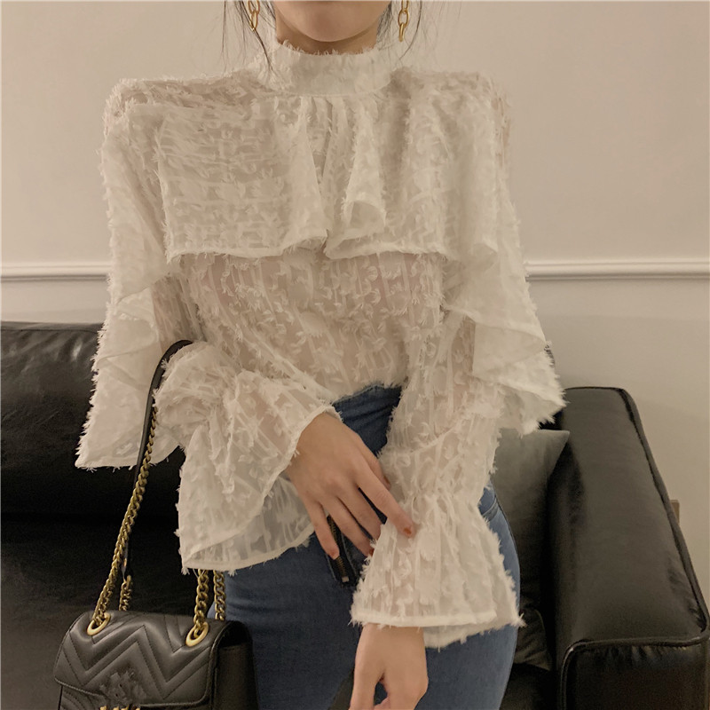 Cămașă elegantă de damă cu mâneci lotus în alb-negru