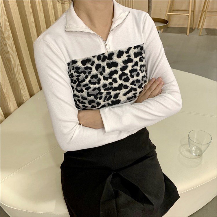 Μοντέρνα γυναικεία  μπλούζα με λεοπάρδαλο τύπωμα σε δύο χρώματα