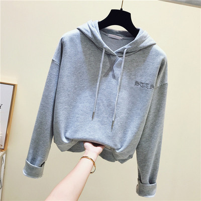 Sport-alkalmi női blúz kapucnival két színben