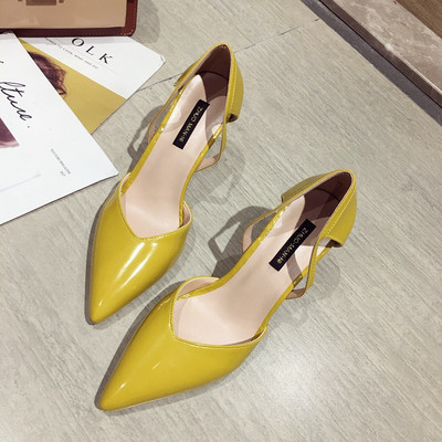 Elegáns női magas sarkú cipő több színben