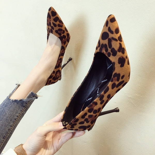 Női elegáns cipő két színben - két modell