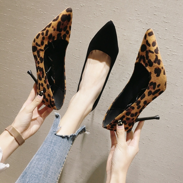 Női elegáns cipő két színben - két modell