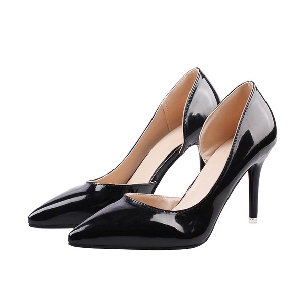 Stílusos női magassarkú cipő három színben