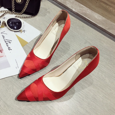 Elegáns női magassarkú cipő három színben