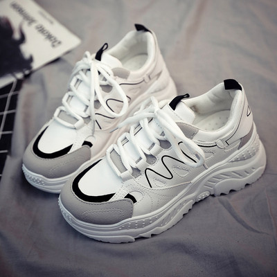 Γυναικεία αθλητικά παπούτσια σε τρία χρώματα