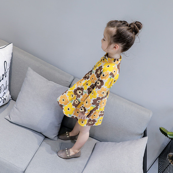 Gyermek modern ruha szabású modell hosszú ujjal, két színben