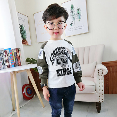 Μοντέρνα παιδική μπλούζα για αγόρια με επιγραφές δύο χρωμάτων
