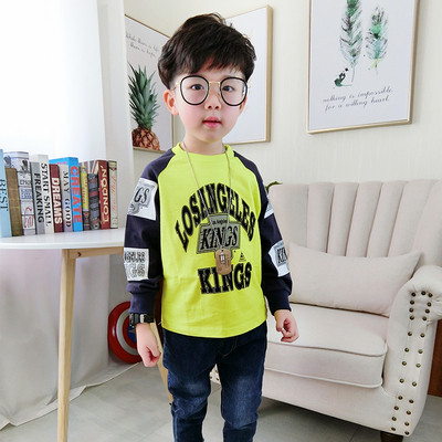 Μοντέρνα παιδική μπλούζα για αγόρια με επιγραφές δύο χρωμάτων